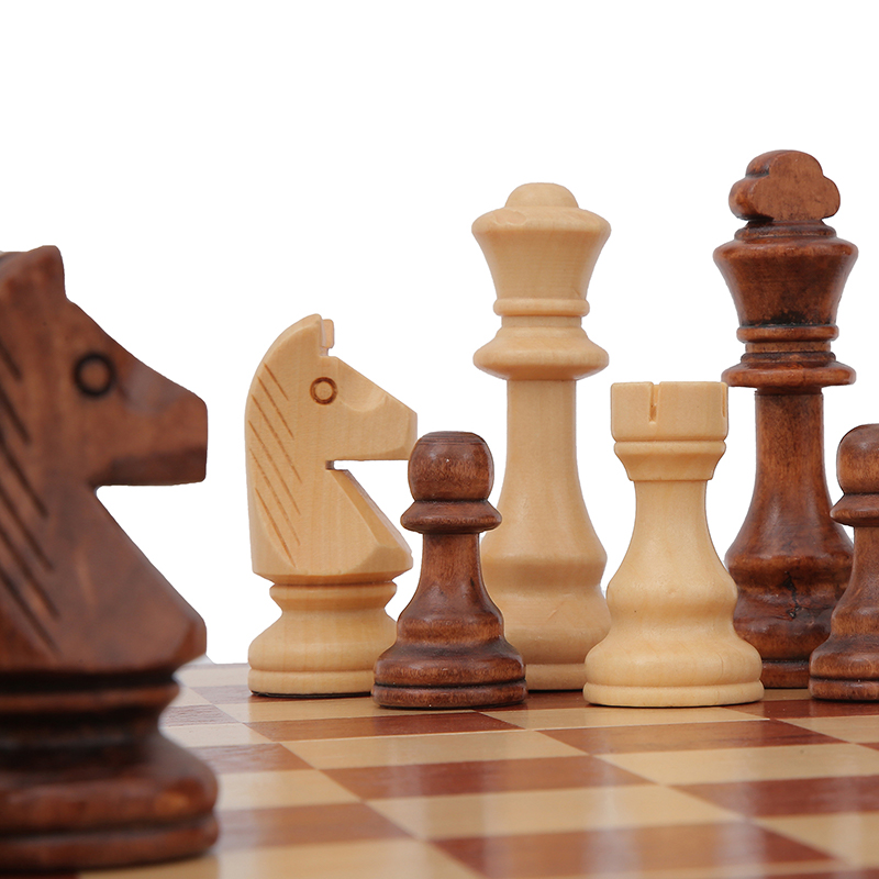 32 sztuki Drewniane szachy Kró – Board Game Queen recenzja i cena