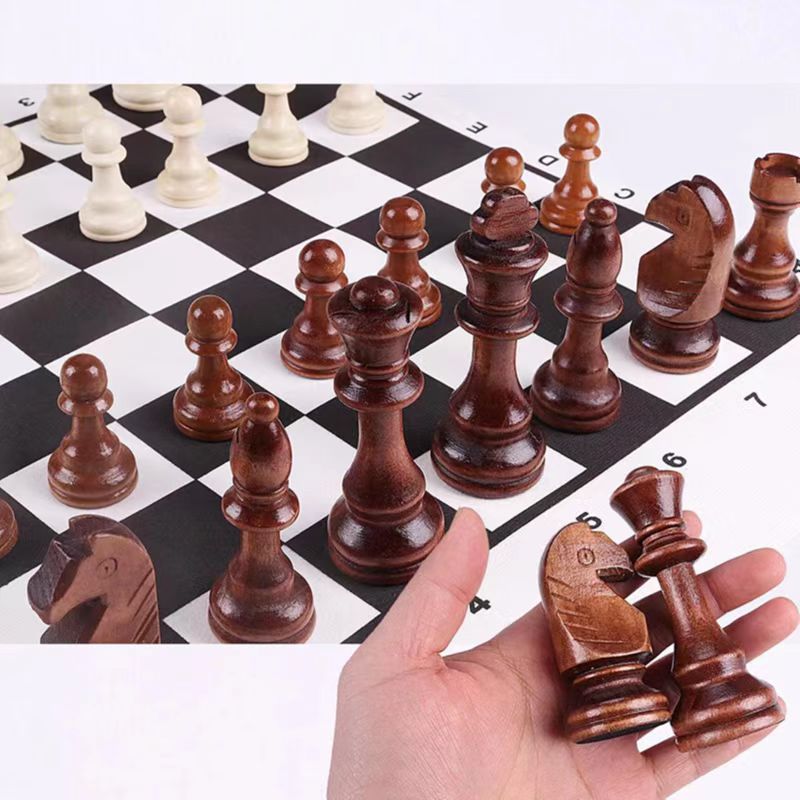 32 sztuki Drewniane szachy Kró – Board Game Queen recenzja i cena