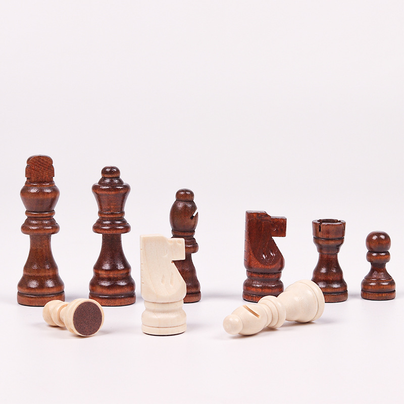 32 szt. Drewniane szachy sztuk – Board Game Queen recenzja i cena