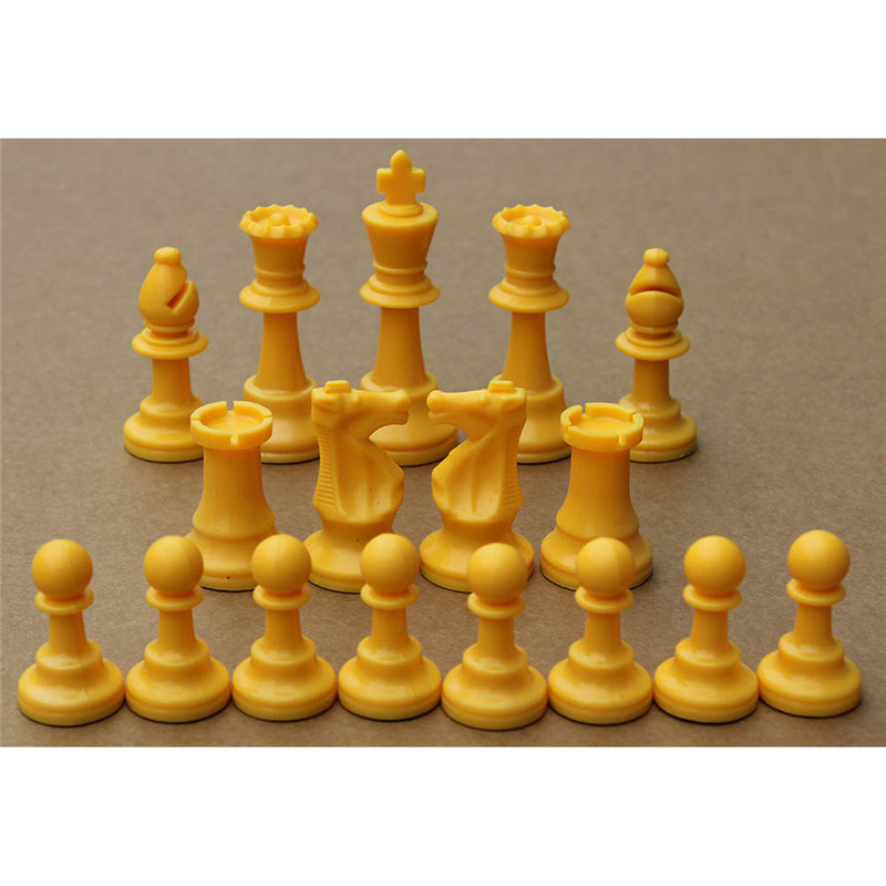Kolorowe plastikowe szachy 17  – Board Game Queen recenzja i cena